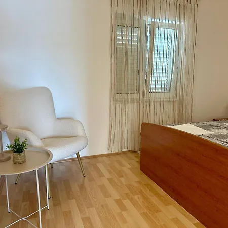 Apartman Seabreeze Mustel In - Adults Only