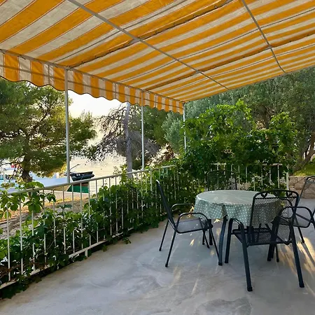 Seabreeze Mustel In - Adults Only Apartment